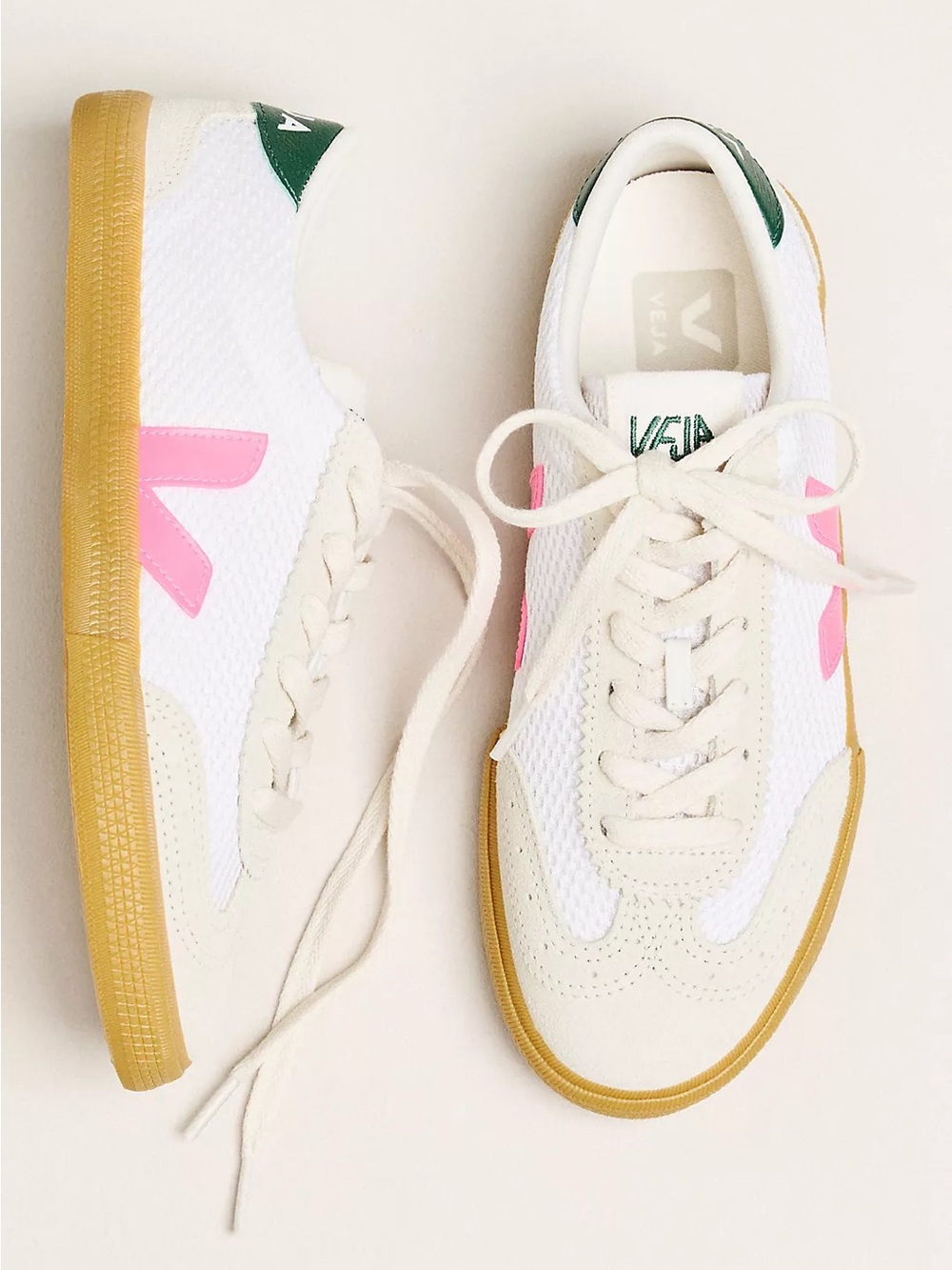 New Veja Exclusive Volley Sneakers Lunar Sari Poker - Picture 1 of 7